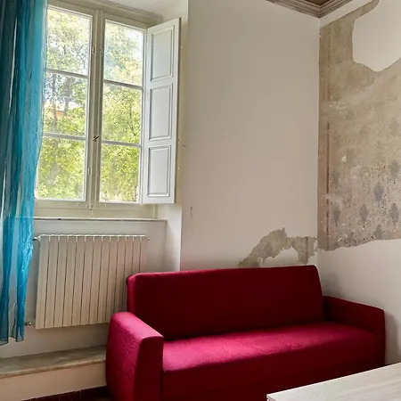 La Stazione 民宿 利沃诺