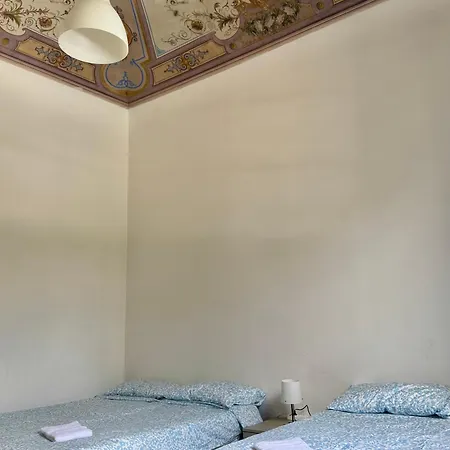 民宿 La Stazione 利沃诺